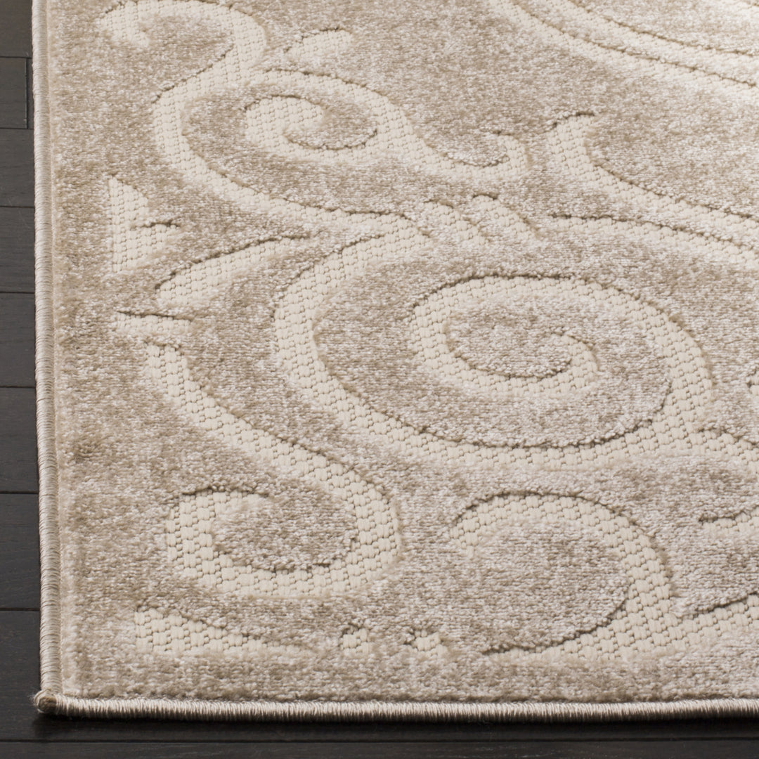 SAFAVIEH Cottage COT932L Light Beige / Cream Rug Image 4