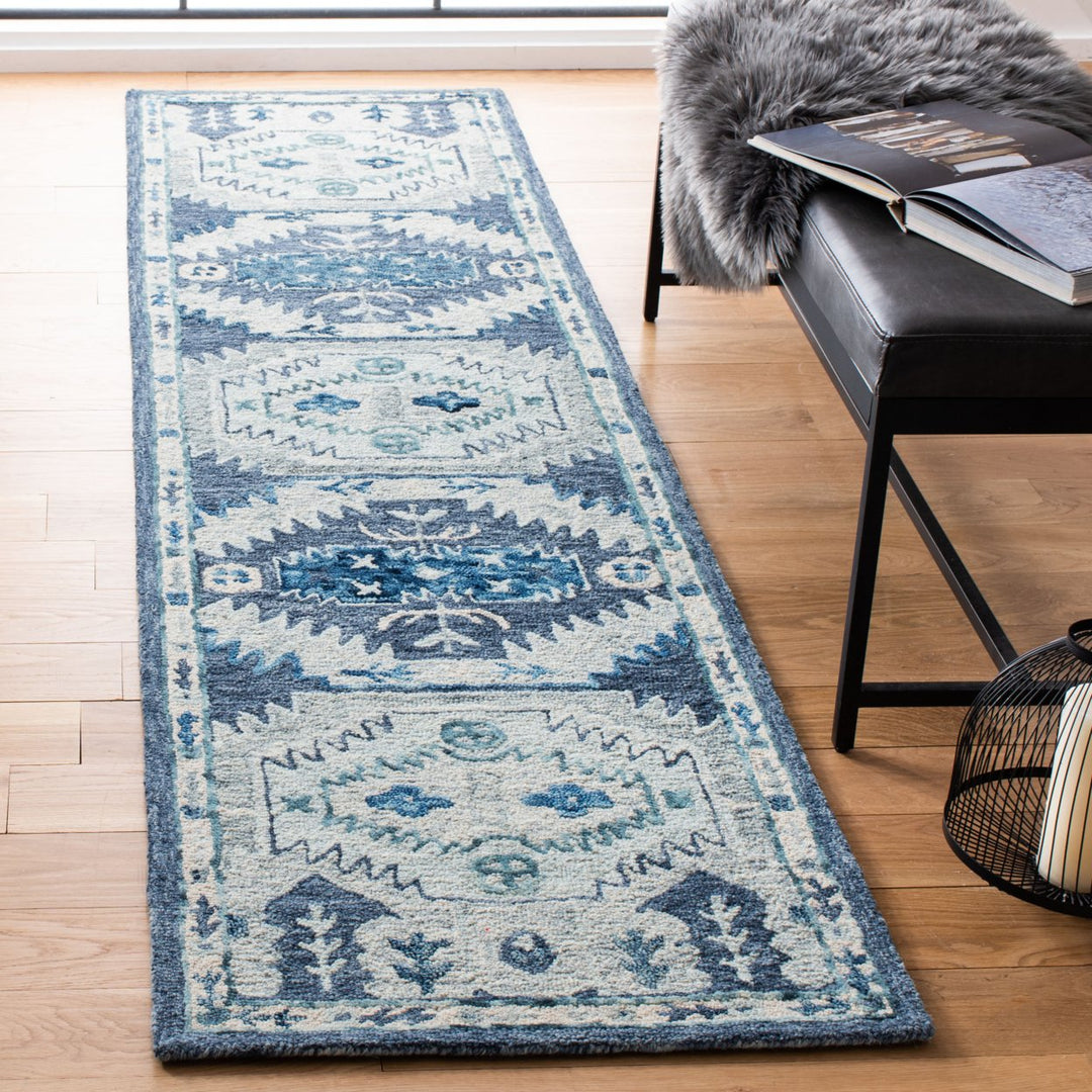 SAFAVIEH Capri Collection CPR218M Handmade Blue/Grey Rug Image 3