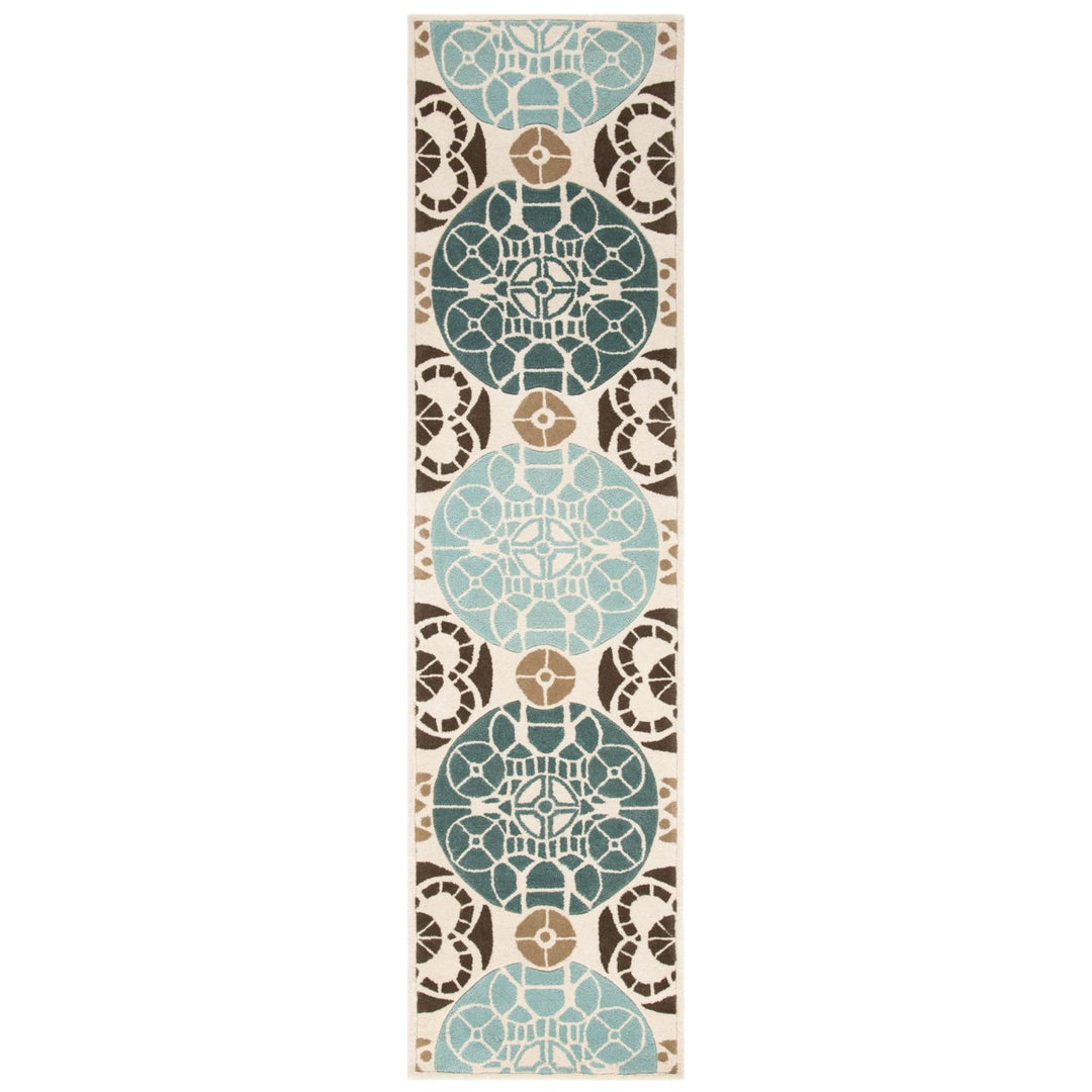 SAFAVIEH Capri CPR353A Handmade Beige / Blue Rug Image 3