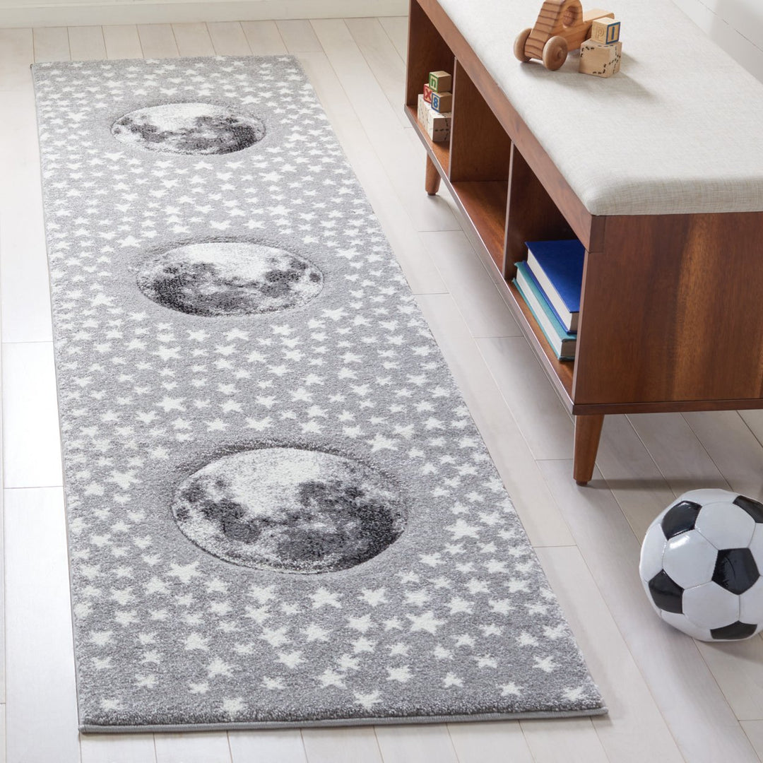 SAFAVIEH Carousel Kids CRK135F Light Grey / White Rug Image 9