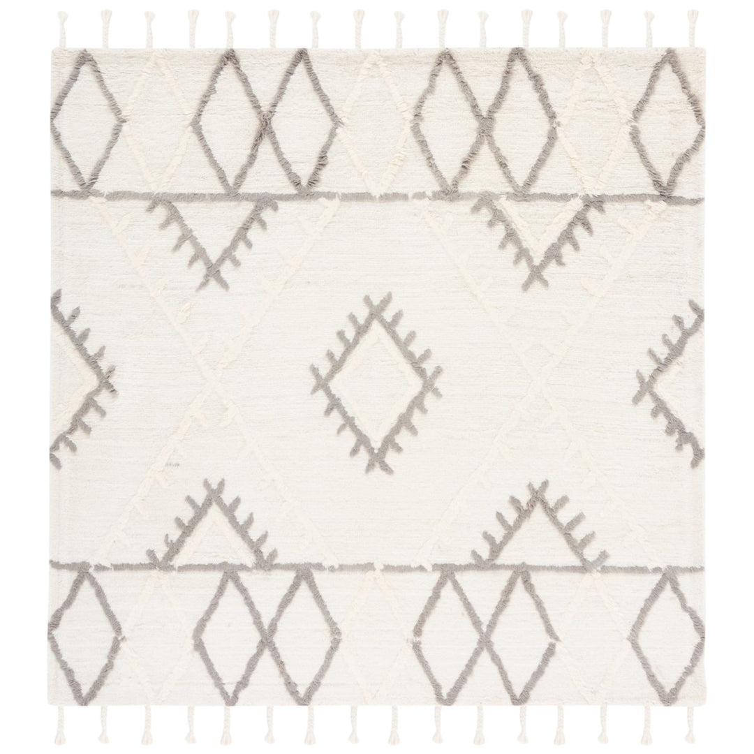 SAFAVIEH Casablanca CSB453A Handmade Ivory / Grey Rug Image 1