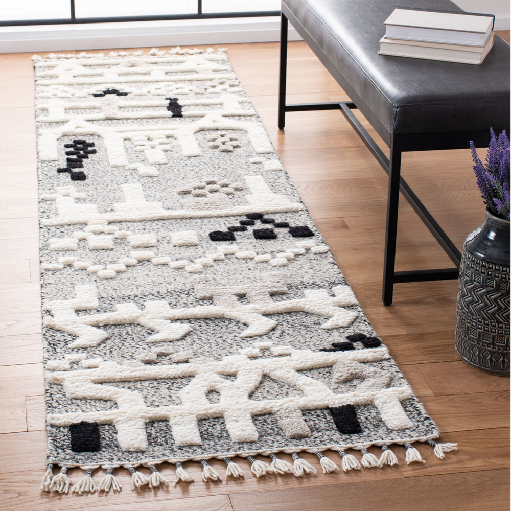 SAFAVIEH Casablanca CSB542A Ivory / Black Rug Image 2