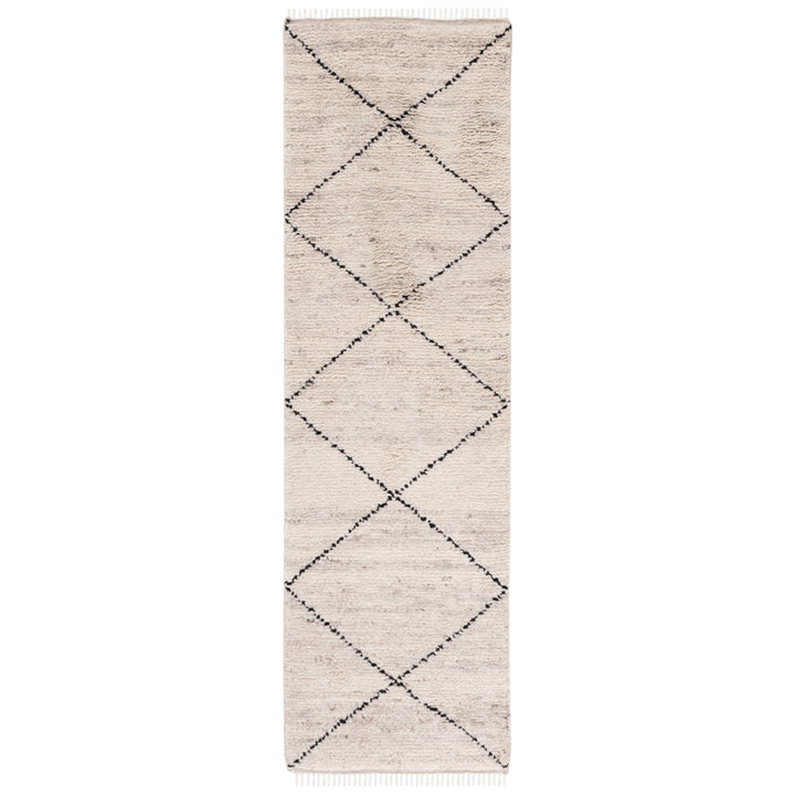 SAFAVIEH Casablanca CSB543A Ivory / Black Rug Image 3