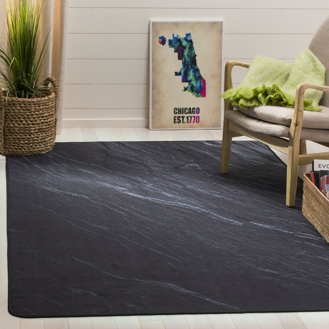 SAFAVIEH Daytona Collection DAY102C Black Rug Image 1