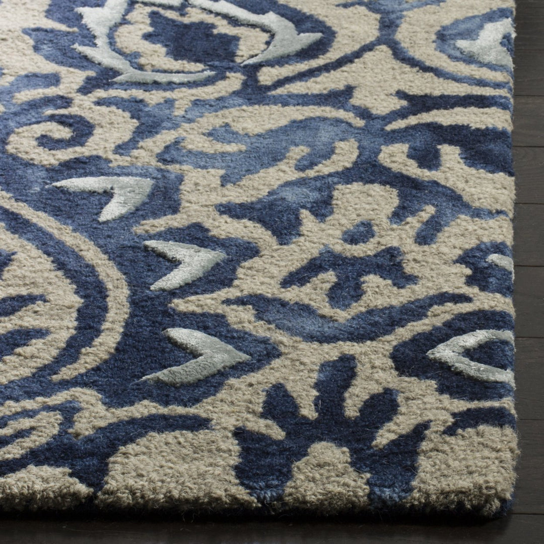 SAFAVIEH Dip Dye DDY511K Handmade Royal Blue / Beige Rug Image 7