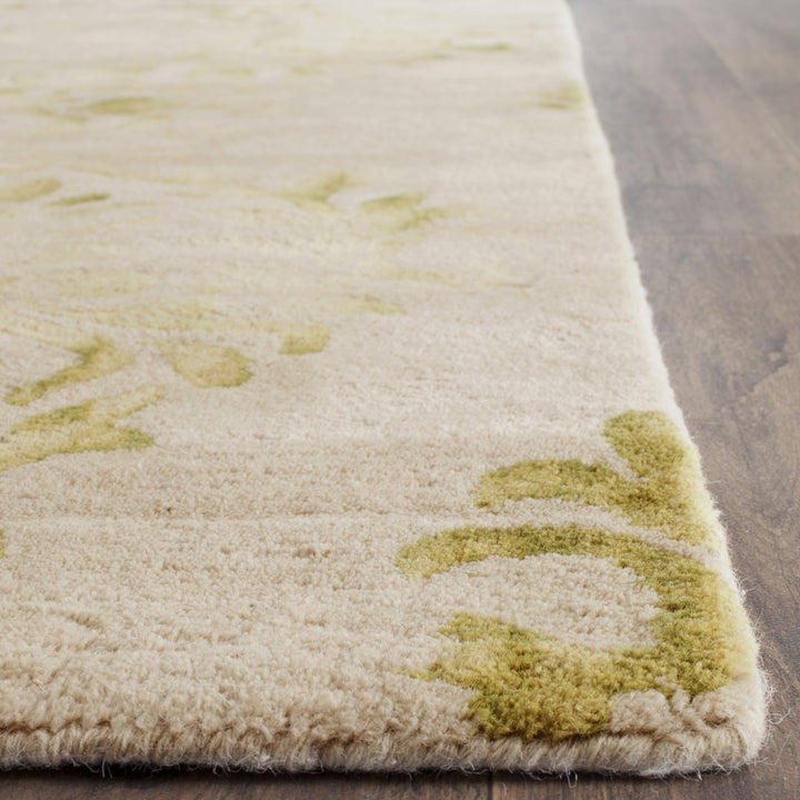 SAFAVIEH Dip Dye DDY516B Handmade Beige / Green Rug Image 7