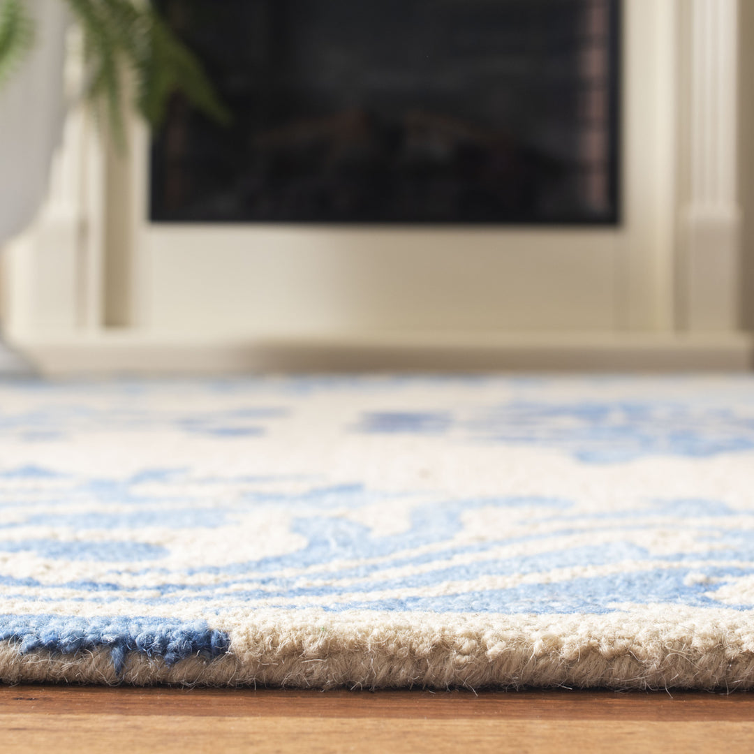 SAFAVIEH Dip Dye DDY516A Handmade Beige / Blue Rug Image 11