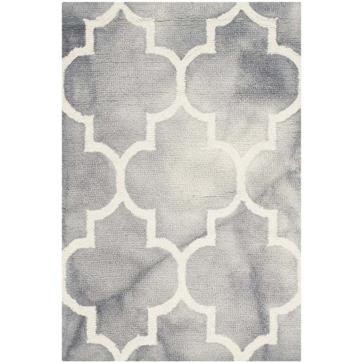 SAFAVIEH Dip Dye DDY535C Handmade Grey / Ivory Rug Image 1