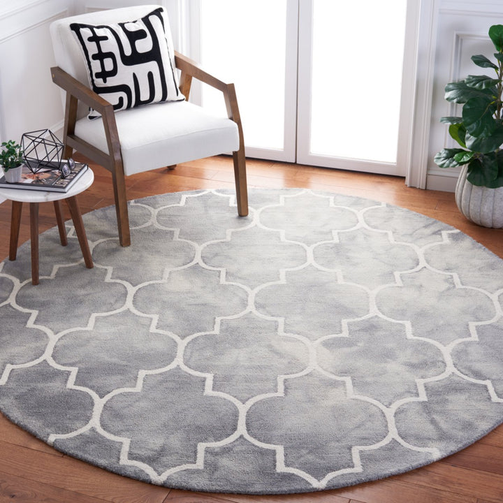 SAFAVIEH Dip Dye DDY535C Handmade Grey / Ivory Rug Image 10