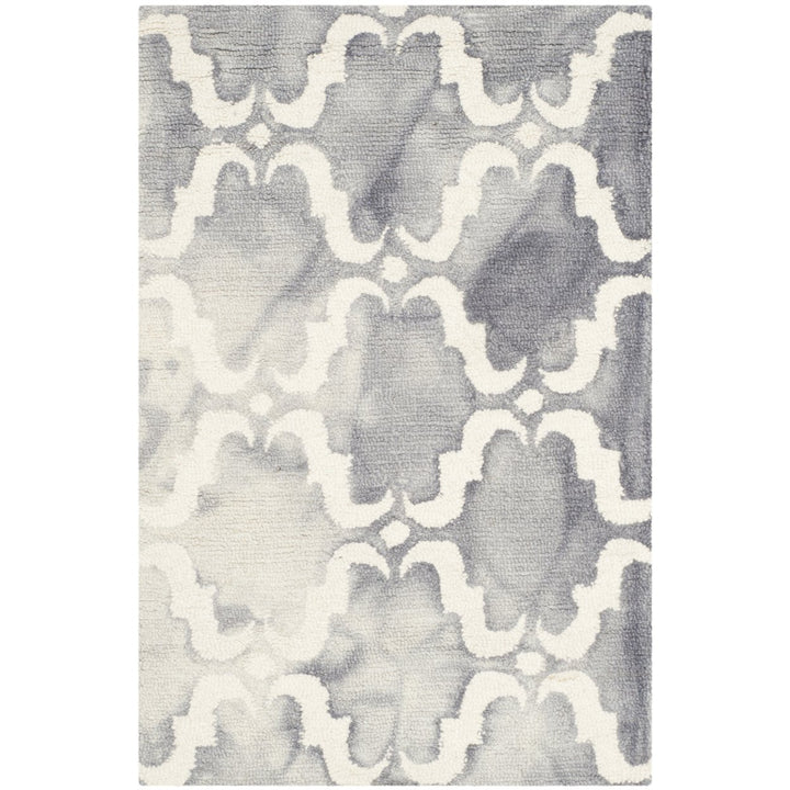 SAFAVIEH Dip Dye DDY536C Handmade Grey / Ivory Rug Image 1