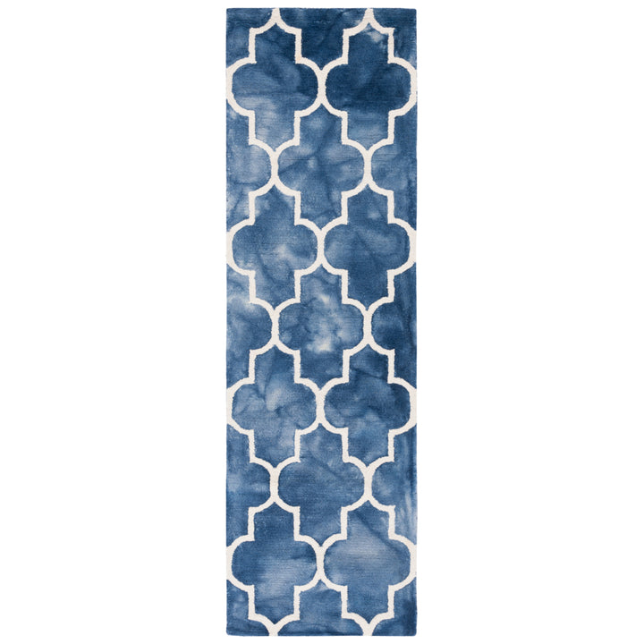 SAFAVIEH Dip Dye DDY535N Handmade Navy / Ivory Rug Image 4