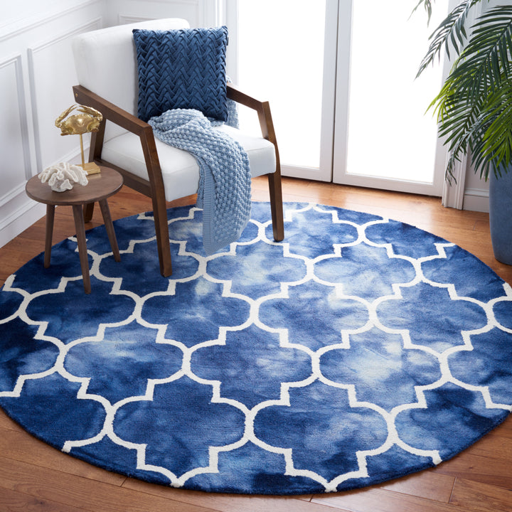 SAFAVIEH Dip Dye DDY535N Handmade Navy / Ivory Rug Image 10