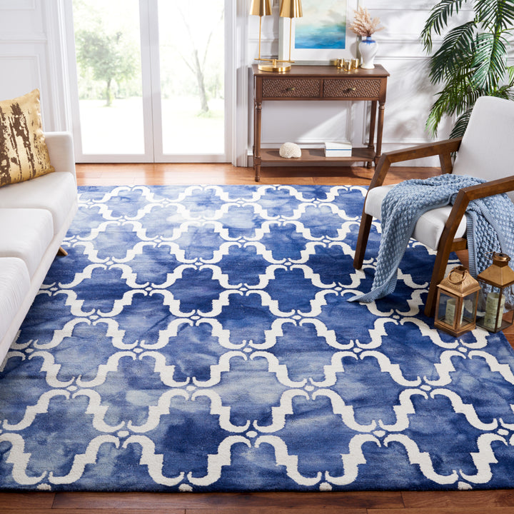 SAFAVIEH Dip Dye DDY536N Handmade Navy / Ivory Rug Image 1