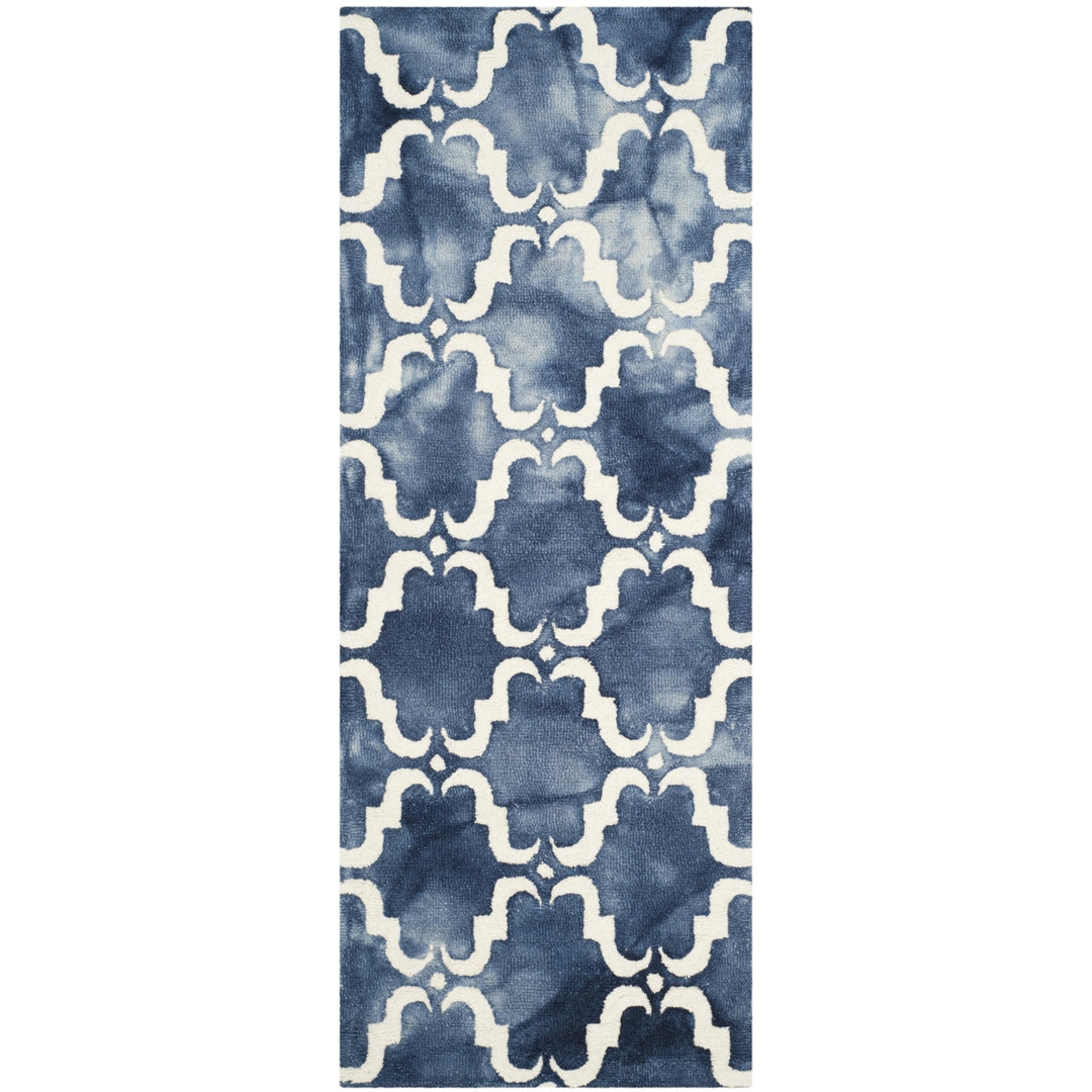 SAFAVIEH Dip Dye DDY536N Handmade Navy / Ivory Rug Image 4