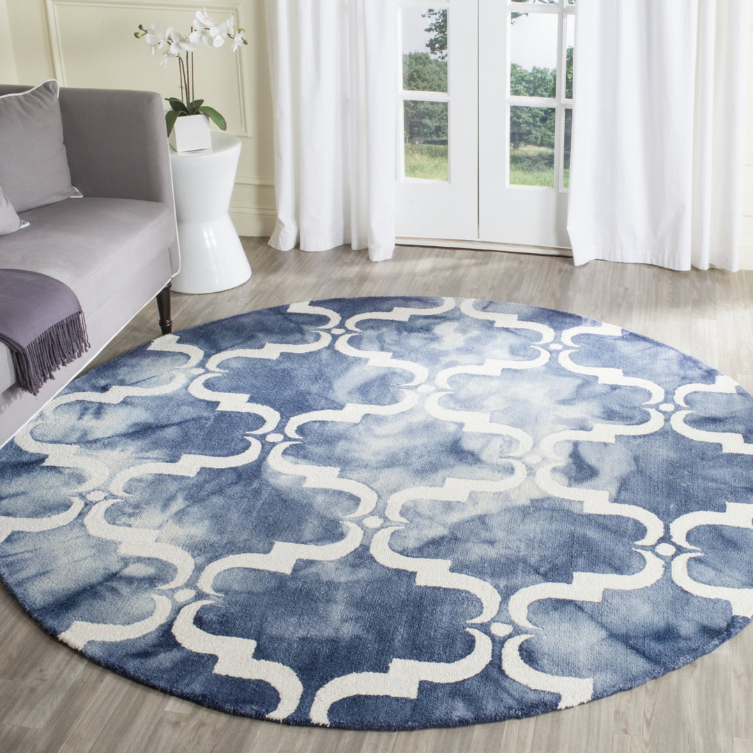 SAFAVIEH Dip Dye DDY536N Handmade Navy / Ivory Rug Image 11