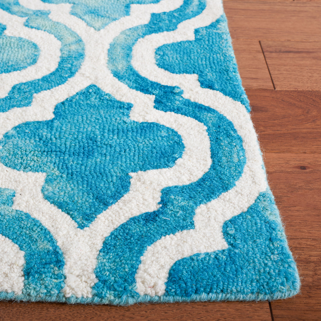 SAFAVIEH Dip Dye DDY537D Handmade Turquoise / Ivory Rug Image 11