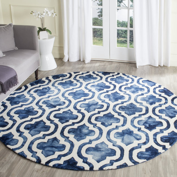 SAFAVIEH Dip Dye DDY537N Handmade Navy / Ivory Rug Image 2