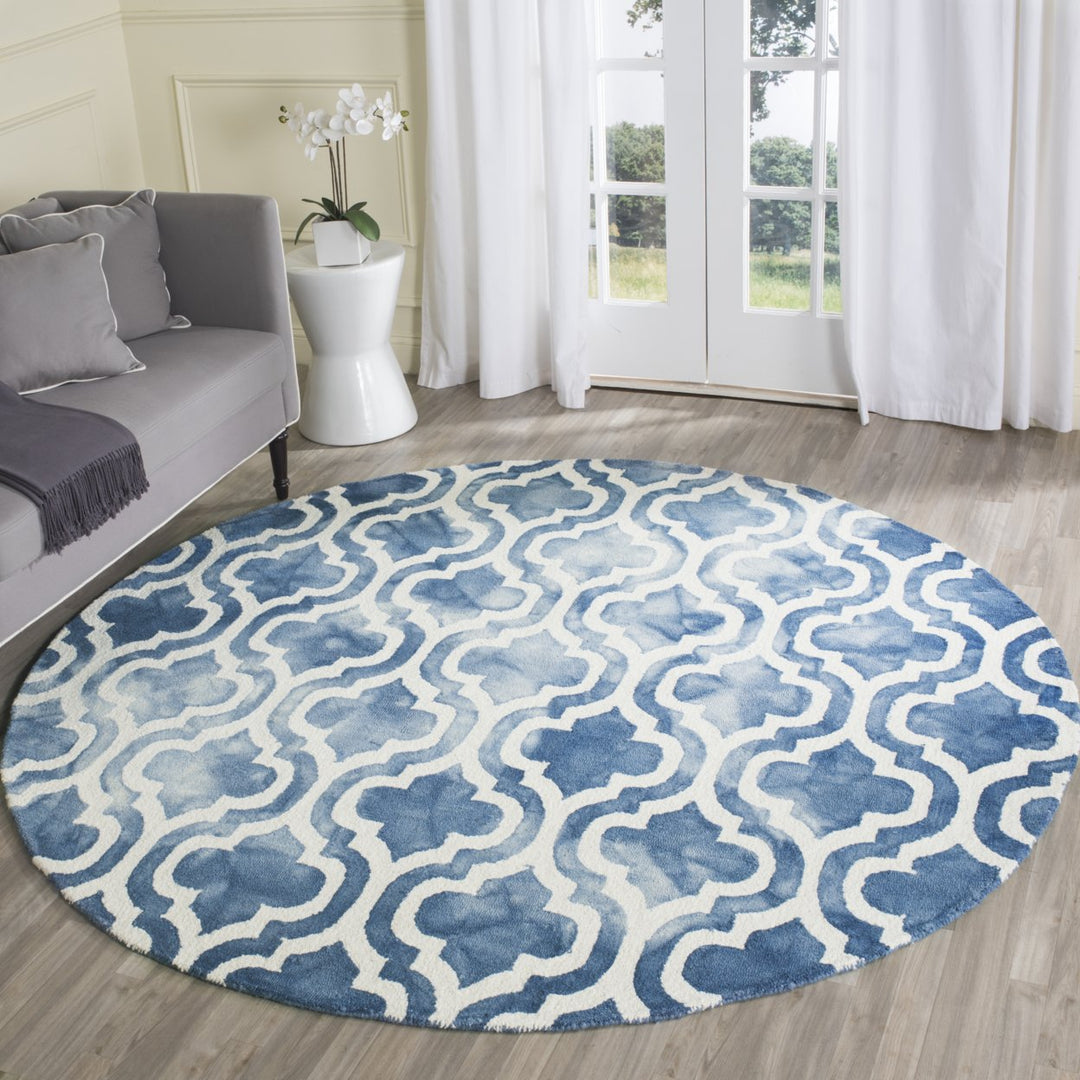 SAFAVIEH Dip Dye DDY537K Handmade Blue / Ivory Rug Image 10