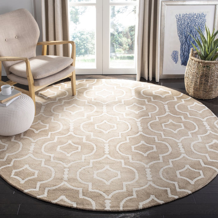 SAFAVIEH Dip Dye DDY538G Handmade Beige / Ivory Rug Image 10