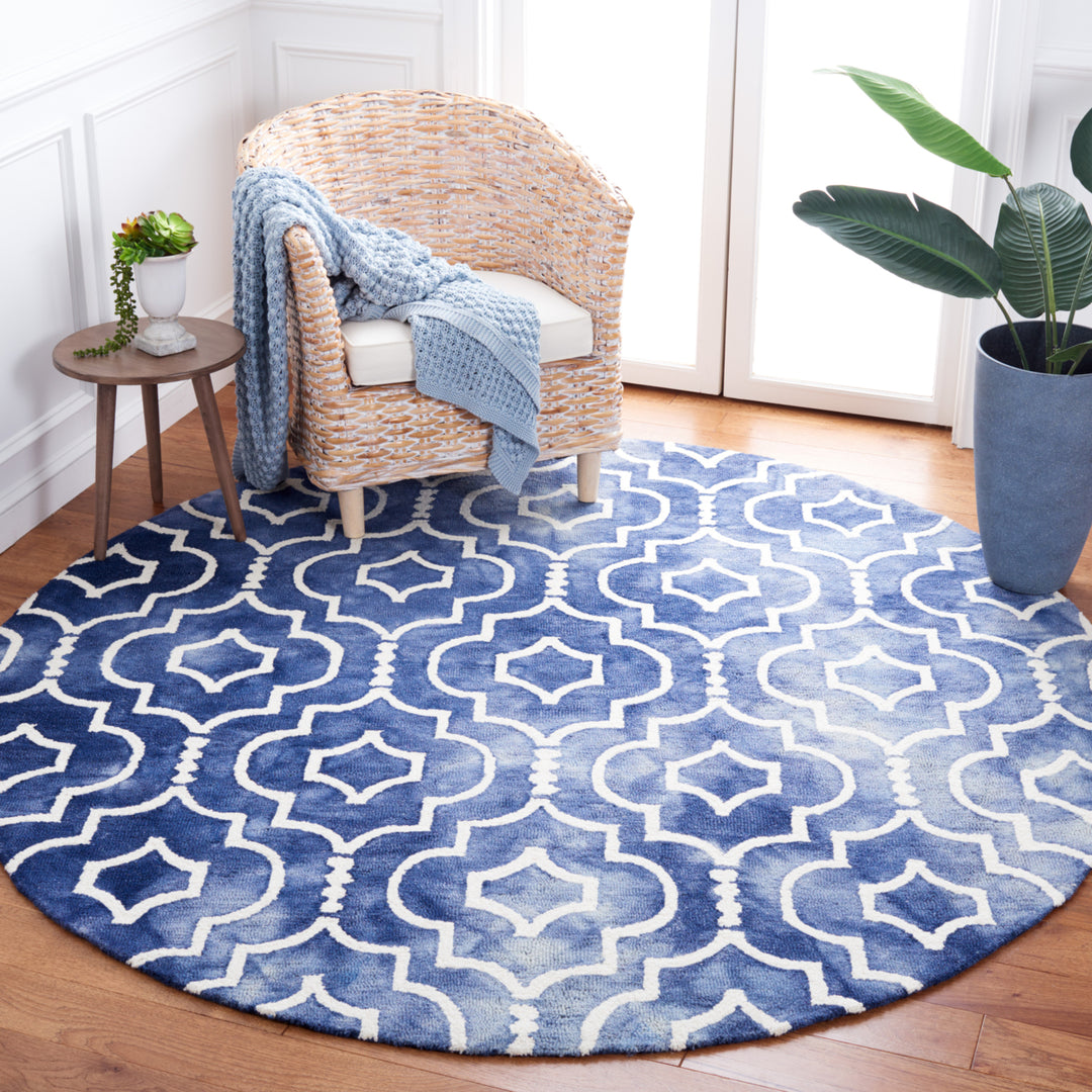 SAFAVIEH Dip Dye DDY538N Handmade Navy / Ivory Rug Image 11