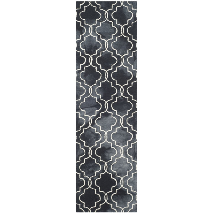 SAFAVIEH Dip Dye DDY676J Handmade Graphite / Ivory Rug Image 1