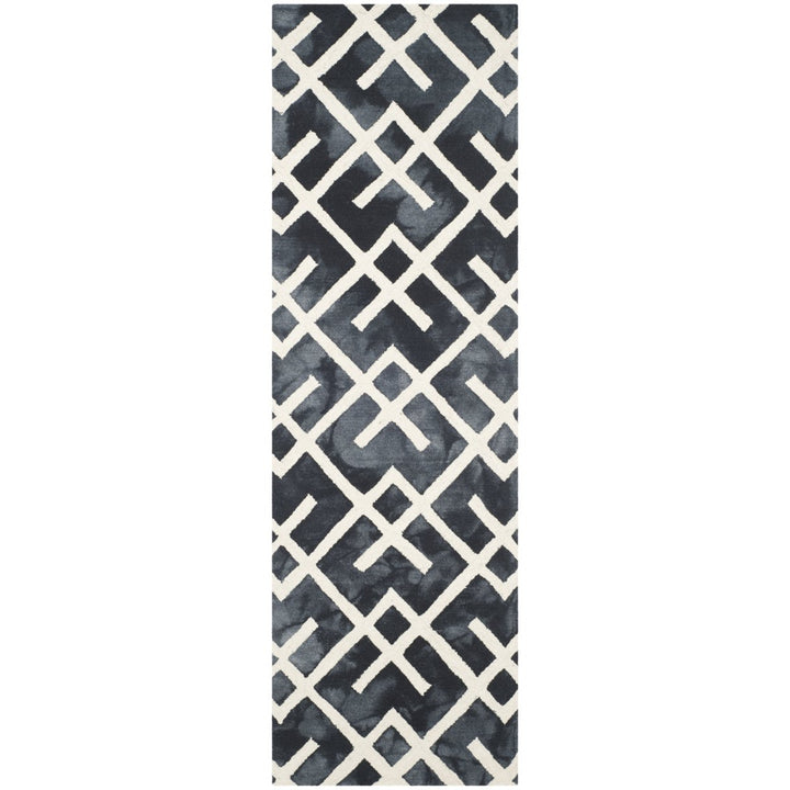 SAFAVIEH Dip Dye DDY677J Handmade Graphite / Ivory Rug Image 1