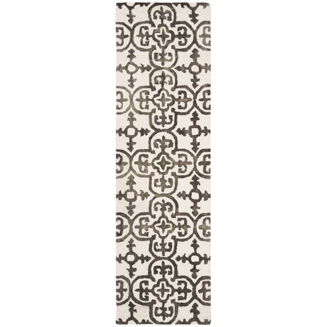 SAFAVIEH Dip Dye DDY711F Handmade Ivory / Brown Rug Image 1