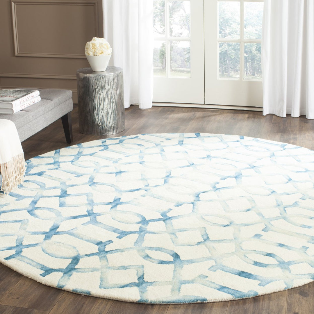 SAFAVIEH Dip Dye DDY712H Handmade Ivory / Turquoise Rug Image 9