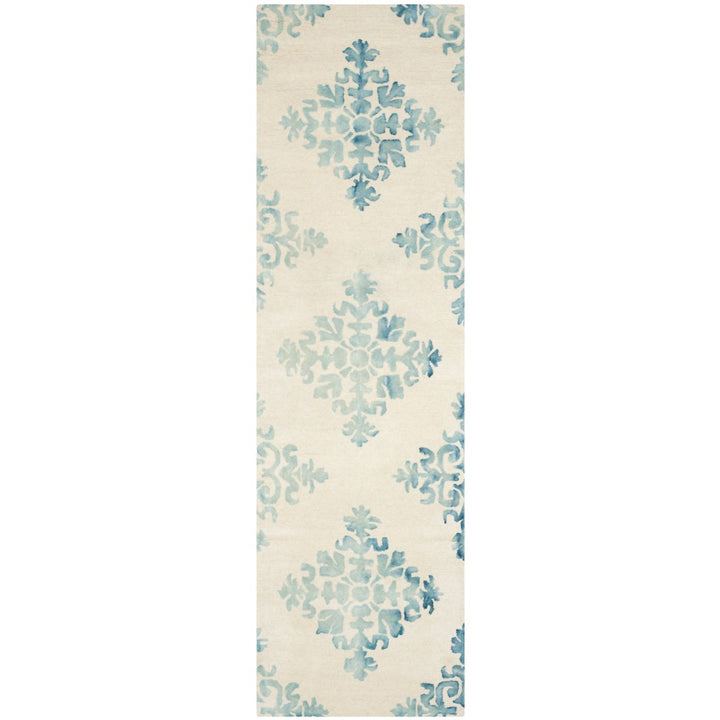 SAFAVIEH Dip Dye DDY720Q Handmade Ivory / Light Blue Rug Image 1