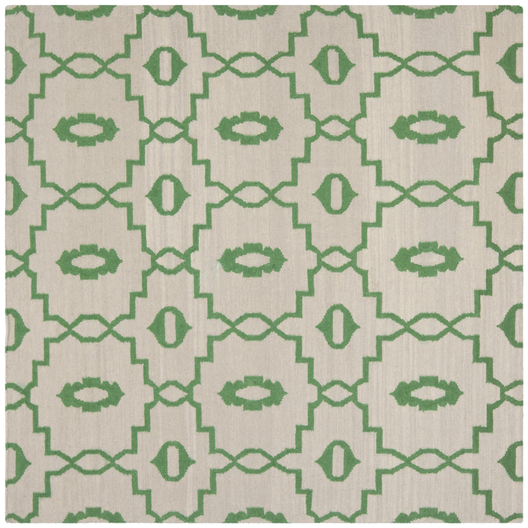 SAFAVIEH Dhurries DHU205B Handwoven Ivory / Green Rug Image 4