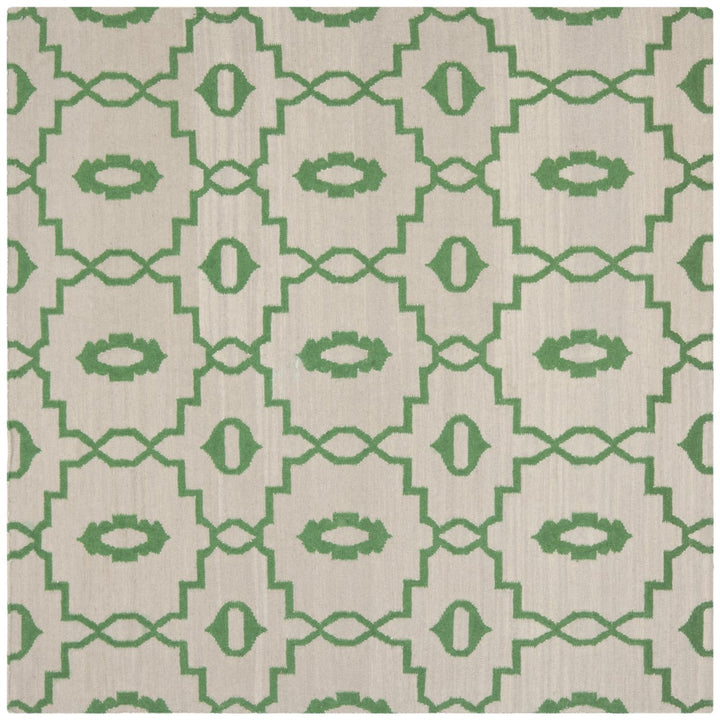 SAFAVIEH Dhurries DHU205B Handwoven Ivory / Green Rug Image 1