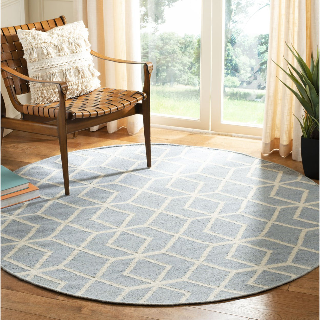 SAFAVIEH Dhurries DHU560A Handwoven Blue / Ivory Rug Image 8