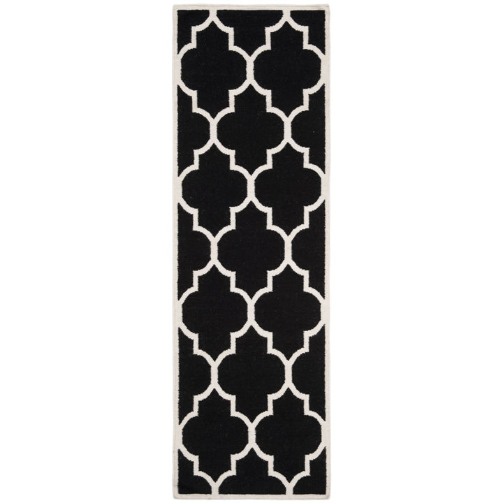 SAFAVIEH Dhurries DHU632A Handwoven Black / Ivory Rug Image 1