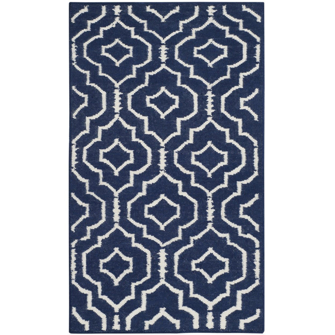 SAFAVIEH Dhurries DHU637D Handwoven Navy / Ivory Rug Image 1