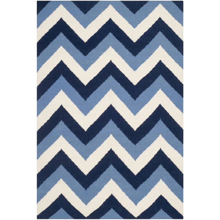 SAFAVIEH DHU640B Dhurries Navy / Light Blue Image 2