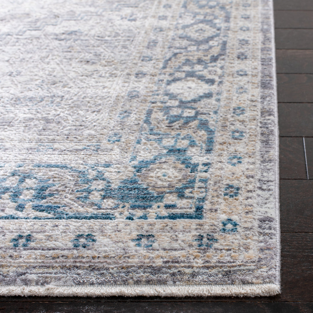 SAFAVIEH Dream Collection DRM411H Grey / Blue Rug Image 7