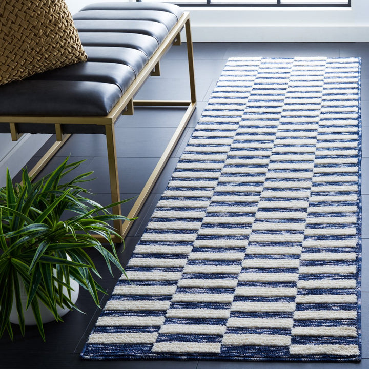 SAFAVIEH Easy Care ECR109N Navy / Ivory Rug Image 2