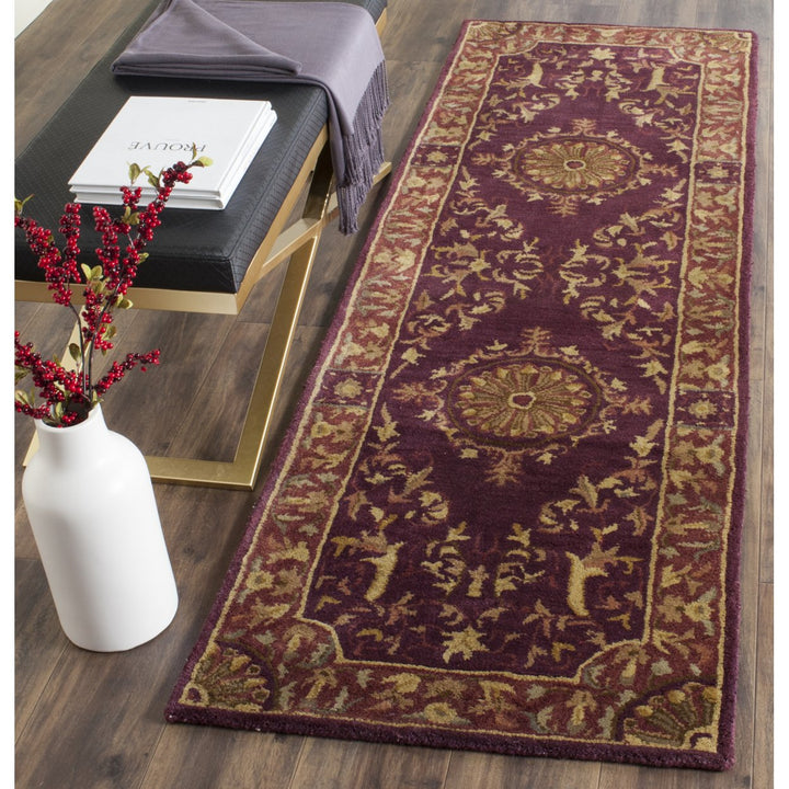 SAFAVIEH Empire EM459B Handmade Burgundy Rug Image 10