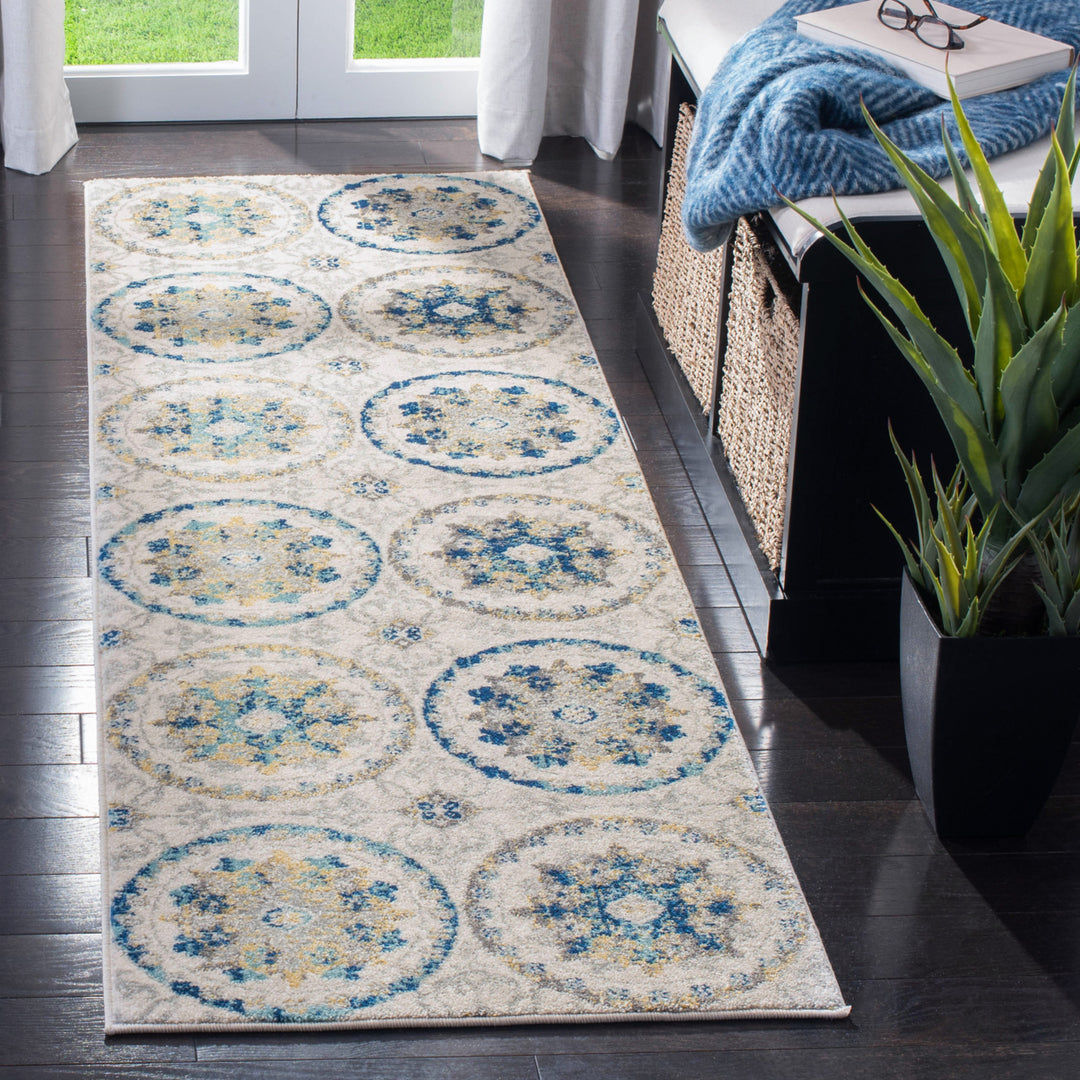 SAFAVIEH Evoke Collection EVK212C Ivory / Blue Rug Image 3