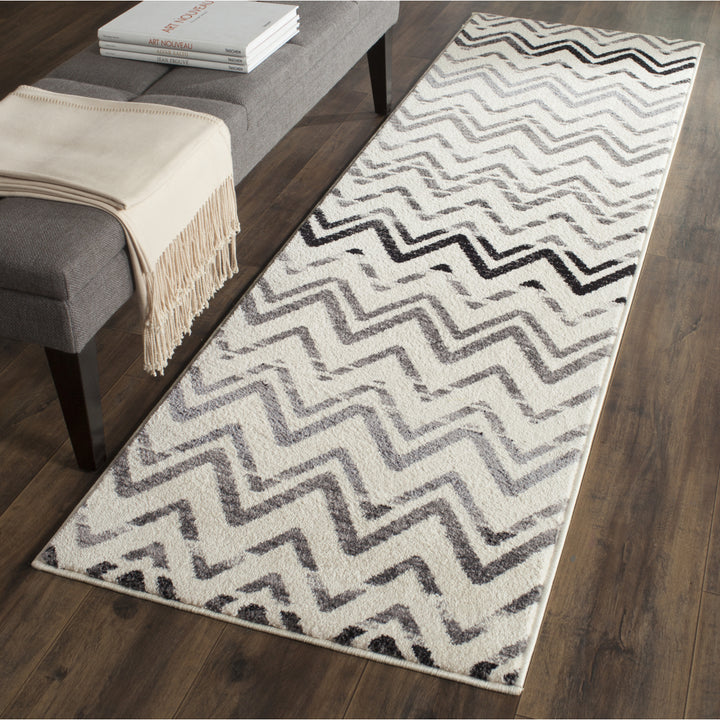 SAFAVIEH Evoke Collection EVK498C Cream / Dark Grey Rug Image 3