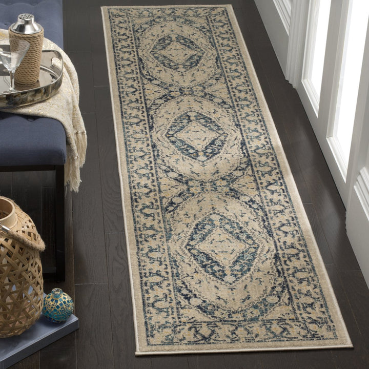 SAFAVIEH Evoke Collection EVK518C Beige / Navy Rug Image 3