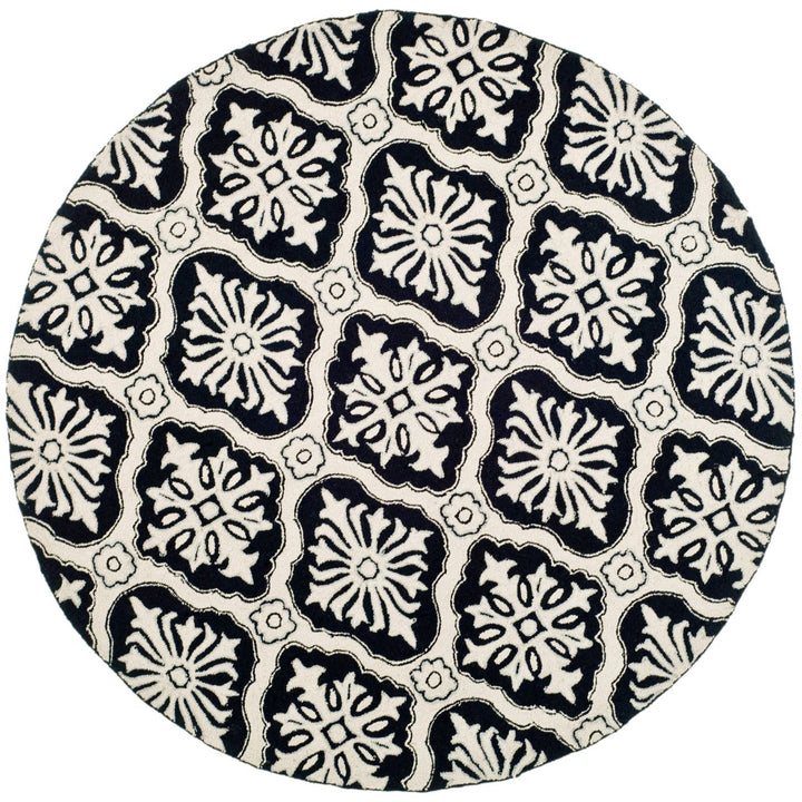 SAFAVIEH Easy Care EZC122C Hand-hooked Black Rug Image 4