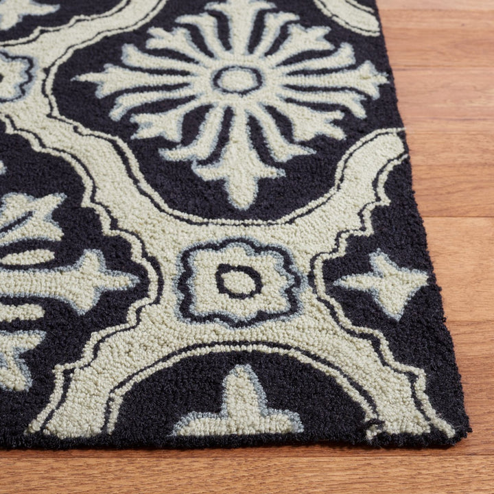 SAFAVIEH Easy Care EZC122C Hand-hooked Black Rug Image 6