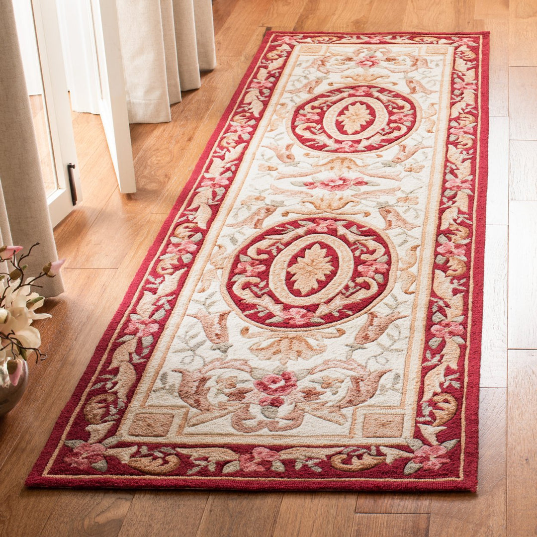 SAFAVIEH Easy Care EZC472A Ivory / Burgundy Rug Image 3