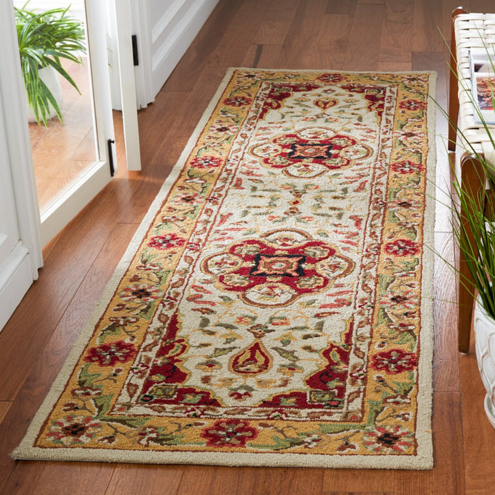 SAFAVIEH Easy Care EZC757F Creme / Red Rug Image 3