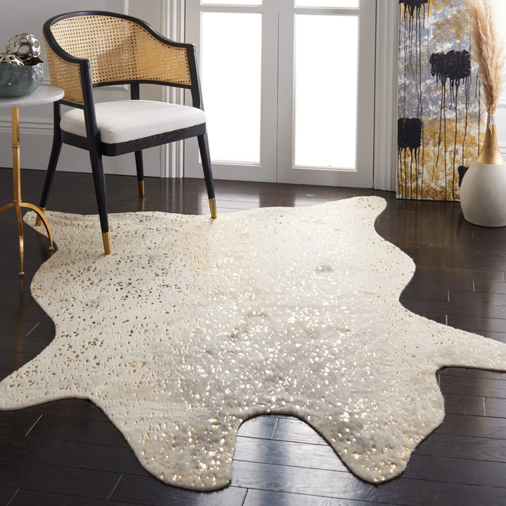 SAFAVIEH Faux Cow Hide FCH204F Grey / Beige Rug Image 1