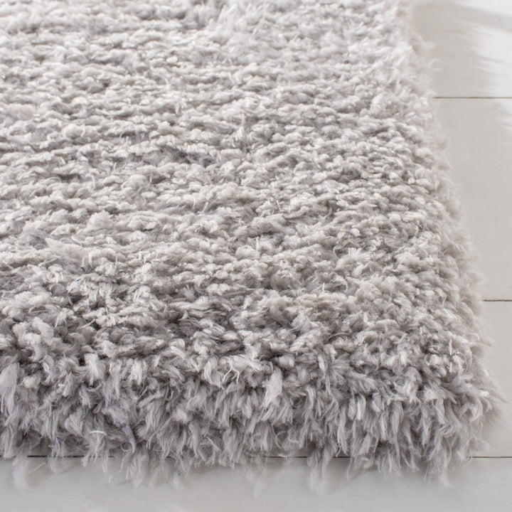 SAFAVIEH Flokati Collection FLK310F Light Grey Rug Image 7