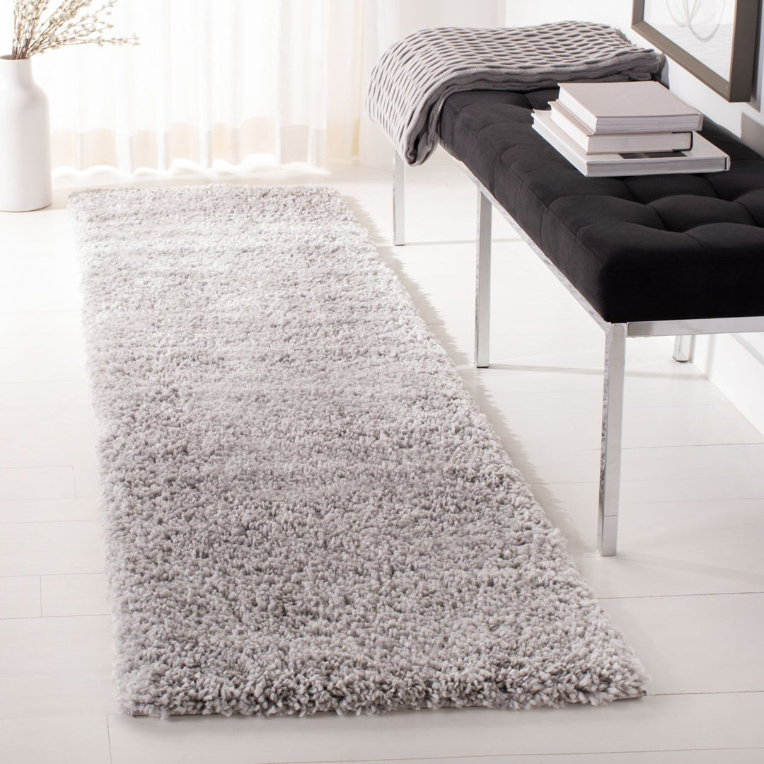 SAFAVIEH Fontana Shag Collection FNT800F Grey Rug Image 3