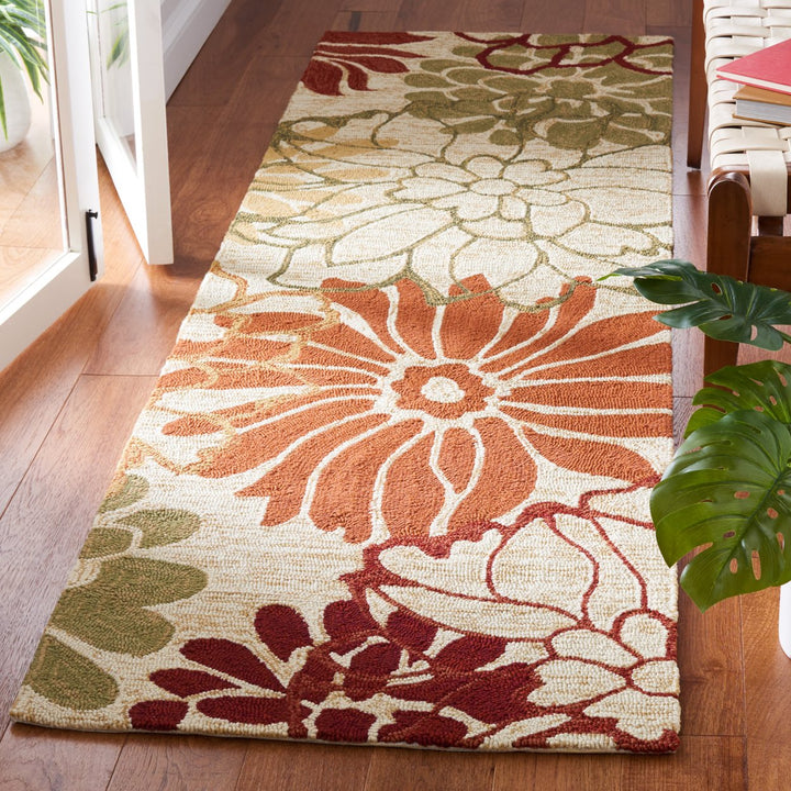 SAFAVIEH Four Seasons FRS224A Beige / Green Rug Image 2