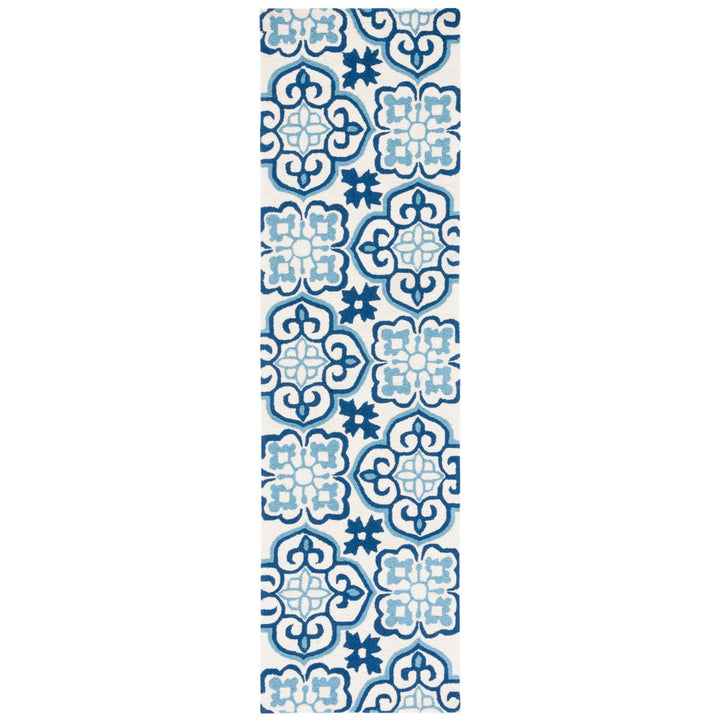 SAFAVIEH Four Seasons FRS230B Blue / Ivory Rug Image 3